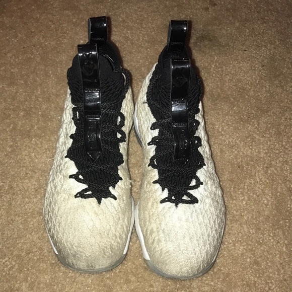 Nike Lebron 15 Graffiti - Picture 1 of 5